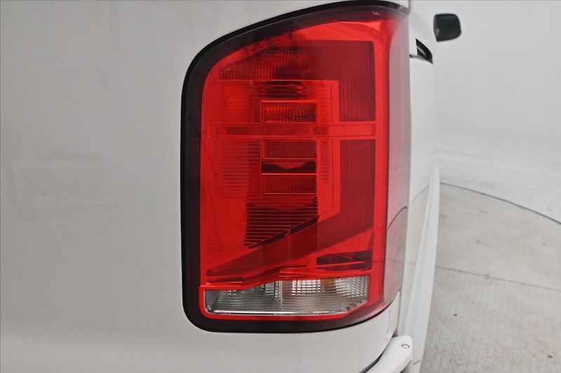 Volkswagen Transporter 2,0 TDI 110 kW AC Manuál Navi - fotka 29 z 29