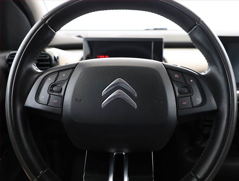Citroën C4 Cactus (2015) 1.2 PureTech, Tempomat - fotka 8 z 13