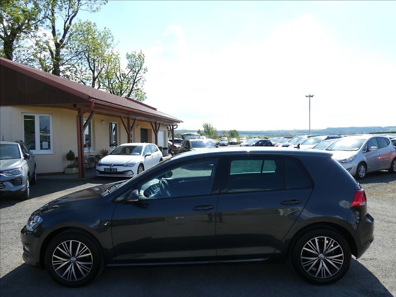 Volkswagen Golf 1,6 TDi 81kW DSG ALLSTAR,2xkol - fotka 6 z 50