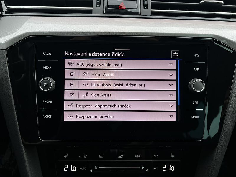 Volkswagen Passat 2.0TDI DSG Kůže Virtual TZ DPH - fotka 18 z 28