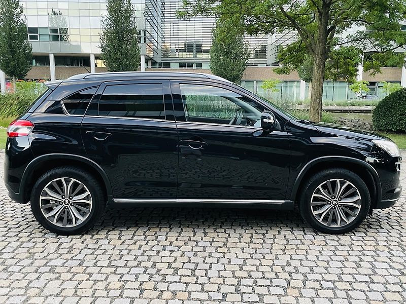 Peugeot 4008 1.8HDI 4x4 VÝHŘEV KAMERA TAŽNÉ - fotka 11 z 47