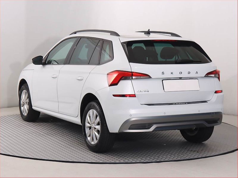 Škoda Kamiq (2019) Style 1.0 TSI, Serv.kniha - fotka 4 z 20