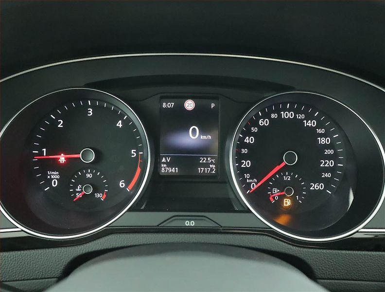 Volkswagen Passat (2021) Elegance 2.0 TDI - fotka 11 z 22