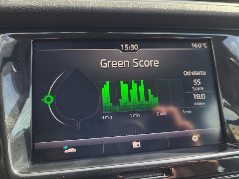 Škoda Fabia 1.0 TSI AMBITION Combi TOUR - fotka 17 z 46