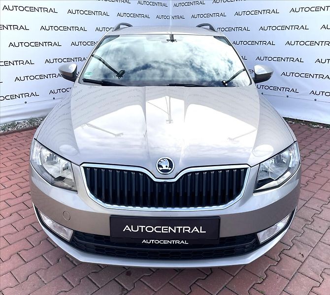 Škoda Octavia 1,2 TSI 81kw 111t.km 1.majitel - fotka 2 z 22