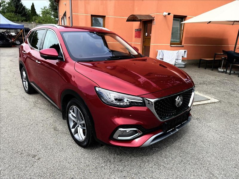 MG EHS 1,5 PHEV LUXURY - fotka 3 z 31
