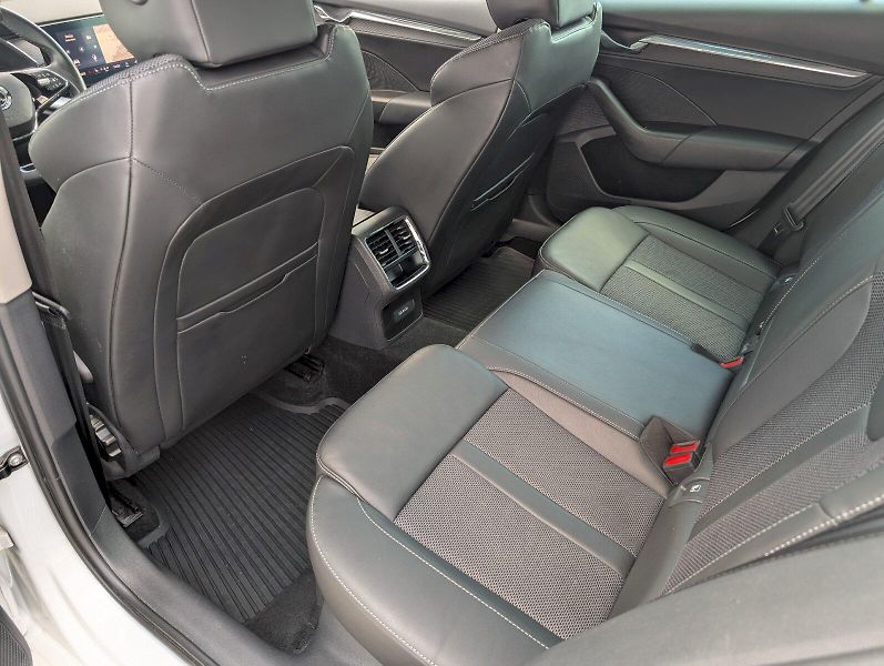 Škoda Octavia (2023) 2,0 TDI / 110 kW DSG Style - fotka 8 z 30