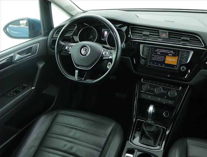 Volkswagen Touran (2016) Highline 1.4 TSI, Automat - fotka 7 z 27
