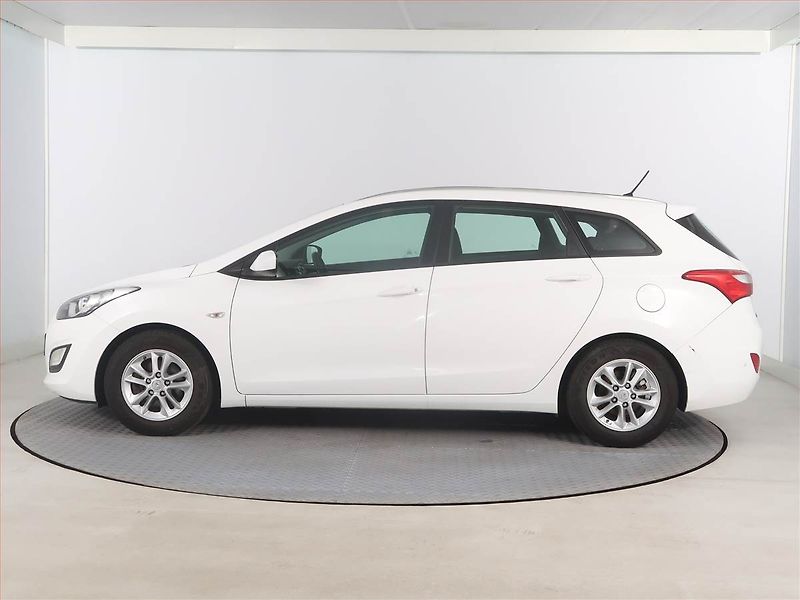 Hyundai i30 (2015) 1.6 CRDi, ČR,1.maj, Serv.kniha - fotka 3 z 16