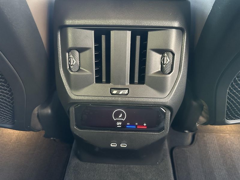 BMW X3 M 50i Xdrive - fotka 28 z 56