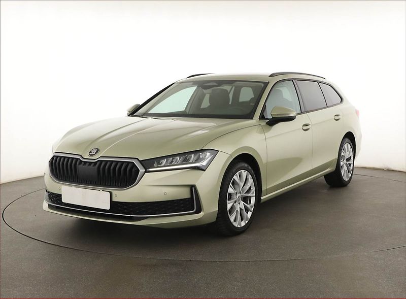Škoda Superb (2024) 2.0 TDI - fotka 2 z 20