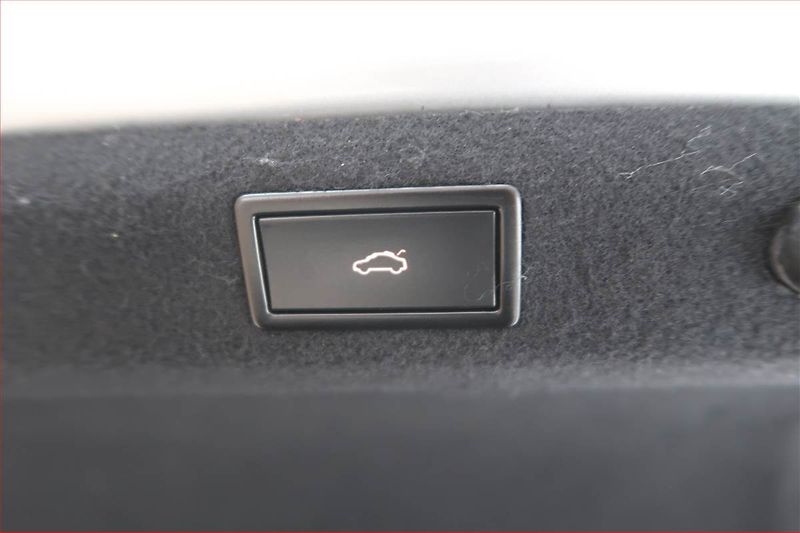 Škoda Superb (2016) 2.0 TSI, Automat, Navi - fotka 20 z 20
