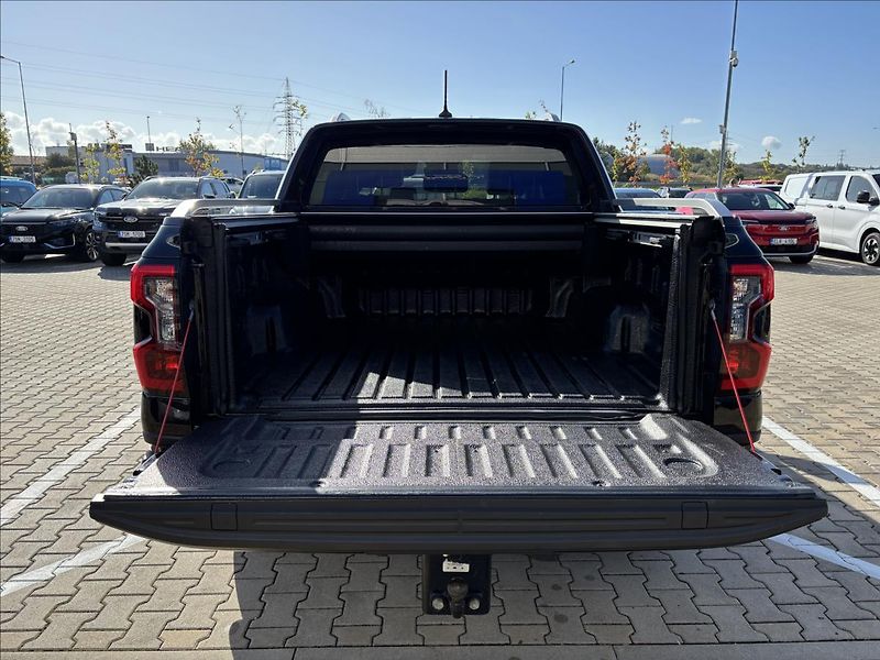 Ford Ranger 3,0 EcoBlue 177kW V6 Wildtrak - fotka 11 z 43