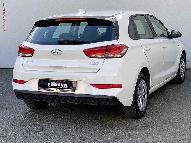 Hyundai i30 (2024) 1.5 DPi, 1.maj,ČR, Start, AC - fotka 4 z 17