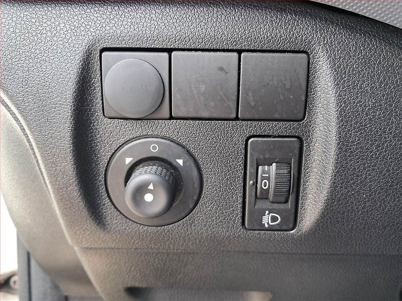 Peugeot Partner (2014) 1.6 HDi, 3Místa, ČR, 1Maj, DPH - fotka 13 z 13