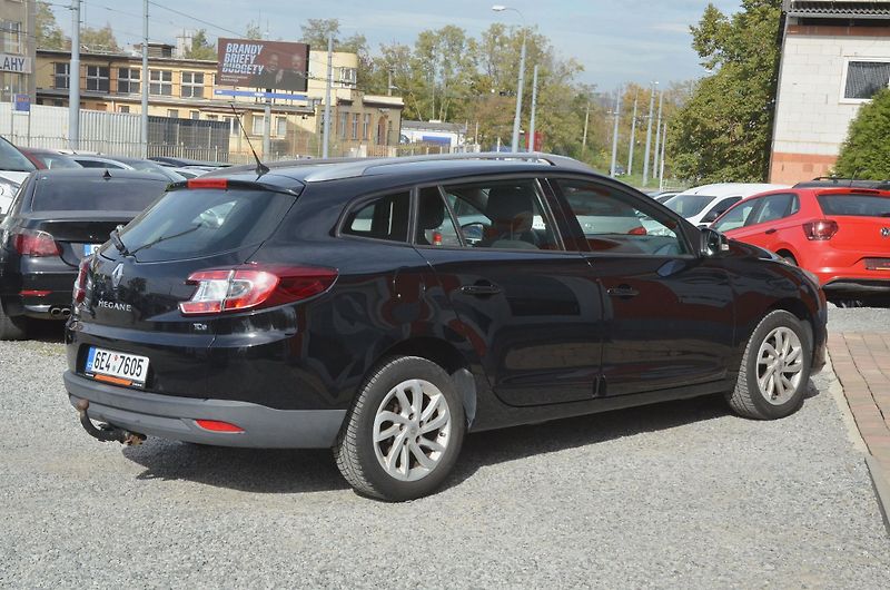 Renault Mégane (2014) 1.2 TCe 85kW / KEYLESS / TAŽNÉ - fotka 6 z 30