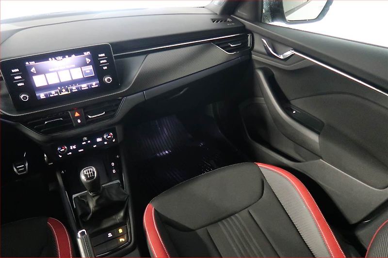 Škoda Kamiq (2023) Monte Carlo 1.0 TSI - fotka 8 z 19
