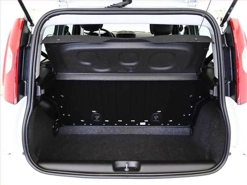 Fiat Panda (2024) 1.0 FireFly, ČR,1.maj - fotka 11 z 13
