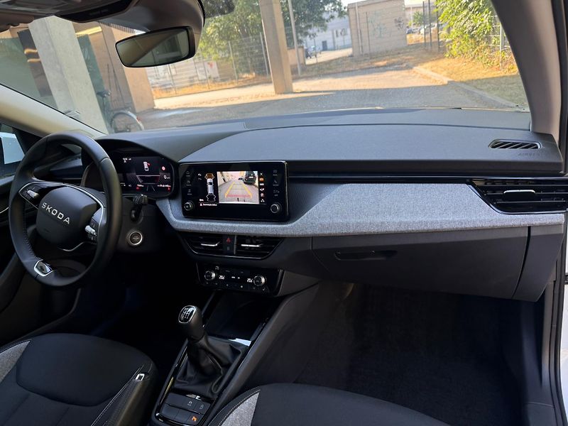 Škoda Scala Selection 1.0 TSI 85kW - fotka 9 z 25