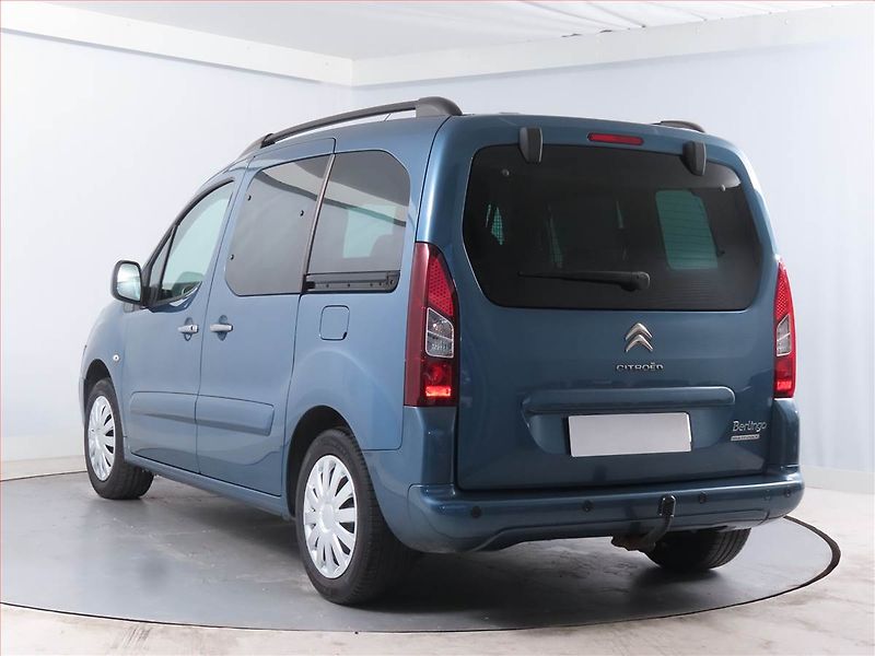 Dacia Logan (2019) 0.9 TCe, ČR,1.maj, Serv.kniha - fotka 4 z 15