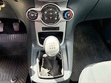 Ford Fiesta 1.3i, 44kW, Klima, Výhřevy - náhled 10