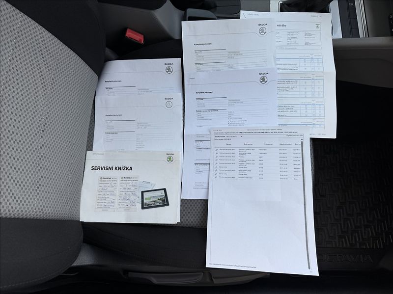 Škoda Octavia 1,6 TDI 81kW 2.maj. původ ČR - fotka 49 z 50