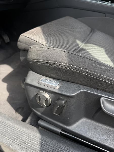 Volkswagen Passat (2015) 1. Majitel, Dovoz, Tažné - fotka 10 z 25