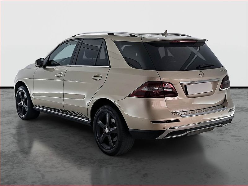 Mercedes-Benz Třídy M (2012) ML 350 BlueTEC, 4X4, Automat - fotka 4 z 19