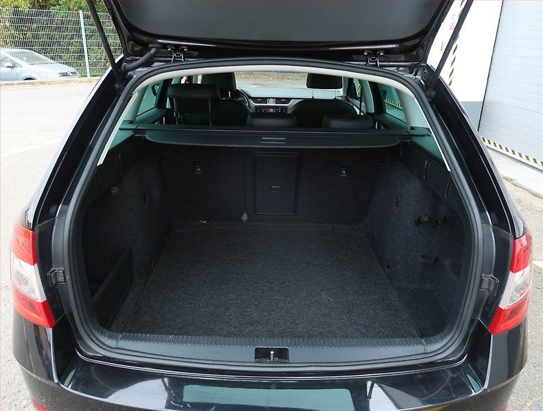 Škoda Octavia (2020) 1.5 TSI, Automat, Kůže, Navi - fotka 14 z 21