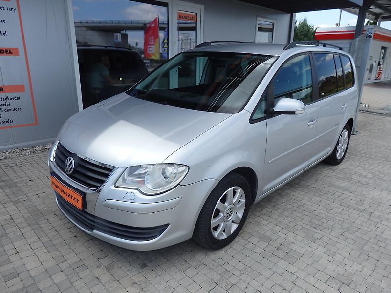 Volkswagen Touran 1.4 TSI DIGI.KLIMA, 7 MÍST - fotka 2 z 16