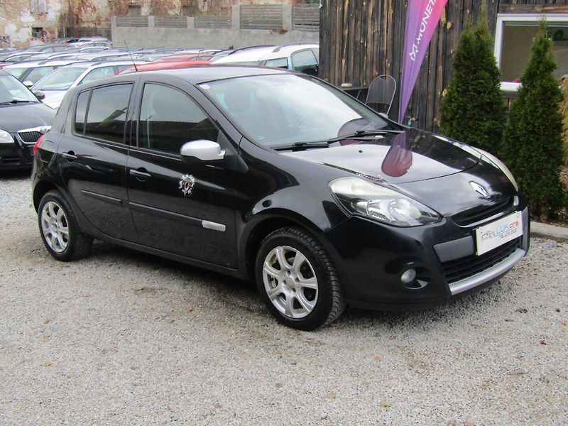 Renault Clio (2013) 1.2i 55kW  ZIMNÍ PNEU - fotka 7 z 34