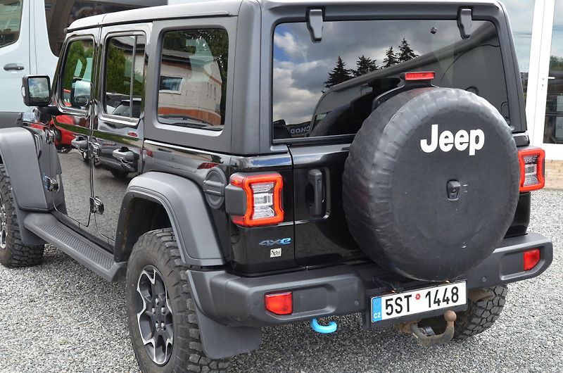 Jeep Wrangler (2022) Rubicon 4xe Unlimited 4x4 / ČR - fotka 10 z 52