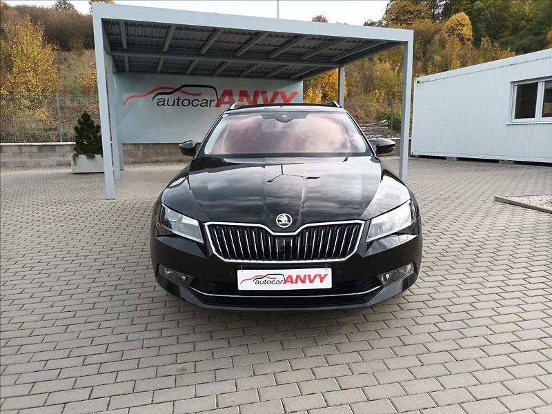 Škoda Superb 2,0 TDI,110KW,NAVI,VÝHŘEV, - fotka 2 z 41