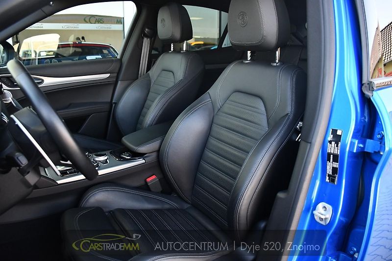 Alfa Romeo Stelvio 2.0 Turbo 16V 206kW Veloce AT8 - fotka 11 z 45