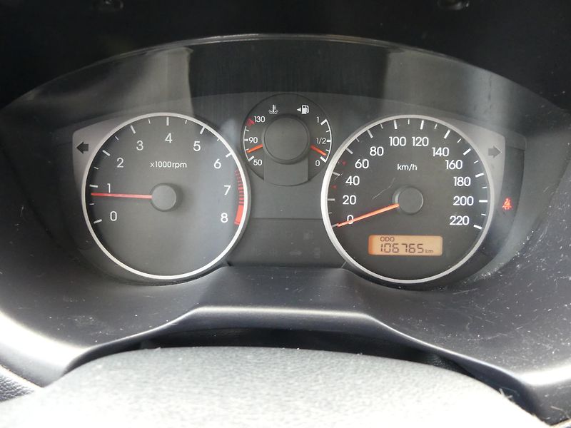 Hyundai i20 (2009) 1,2 i - fotka 13 z 18