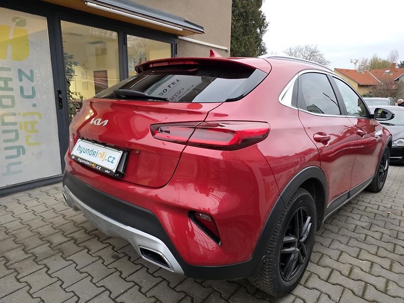 Kia XCeed 1.5-V ZÁRUCE-AUTOMAT-TOP STAV - fotka 11 z 17
