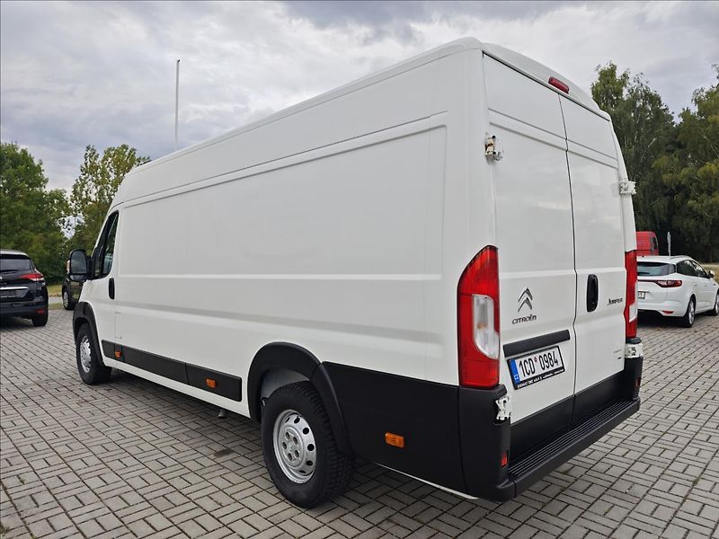 Citroën Jumper 2,2 BlueHDi140 S&S MAN6  FURGO - fotka 4 z 20