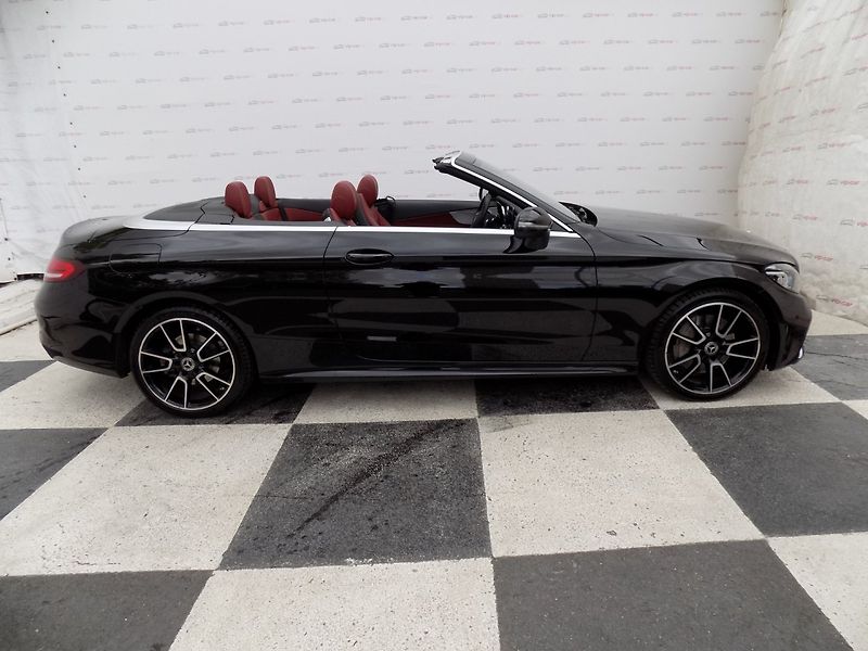 Mercedes-Benz Třídy C (2021) 400/AMG-Line/4-Matic/Led/ - fotka 12 z 44