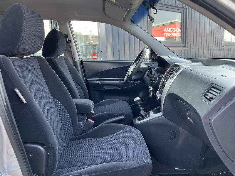 Hyundai Tucson 2.0CRDi 4x4 KLIMATIZACE ALU - fotka 26 z 35