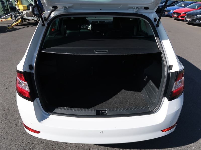 Škoda Fabia 1,0 TSi,70kW,1majČR,Serv.k,DPH - fotka 21 z 25