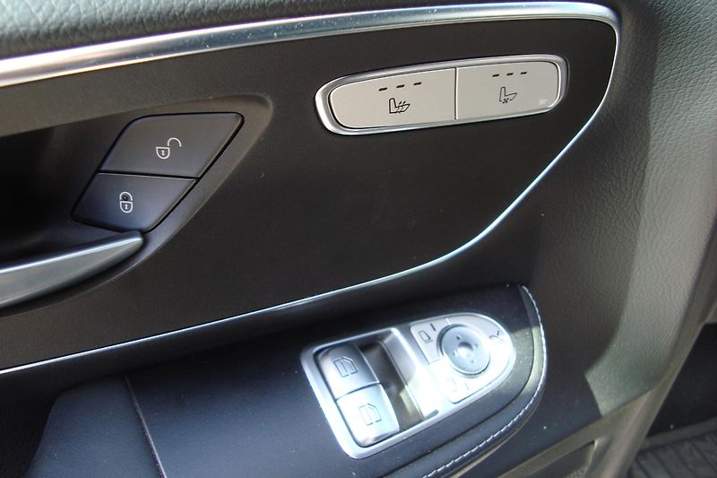 Mercedes-Benz Třídy V (2023) 300d 4-M,Extra Long,ČR,1.M.6m - fotka 57 z 71