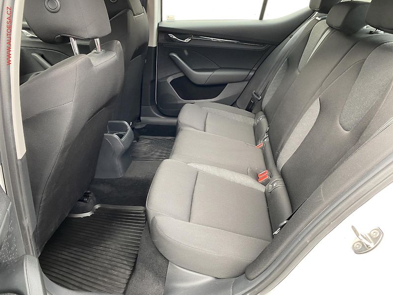 Škoda Octavia (2021) 1.5TSi e-TEC, 1.maj,ČR - fotka 10 z 17