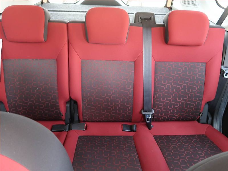 Fiat Dobló (2014) 1.6 MultiJet, 5Míst, SR, DPH - fotka 10 z 19