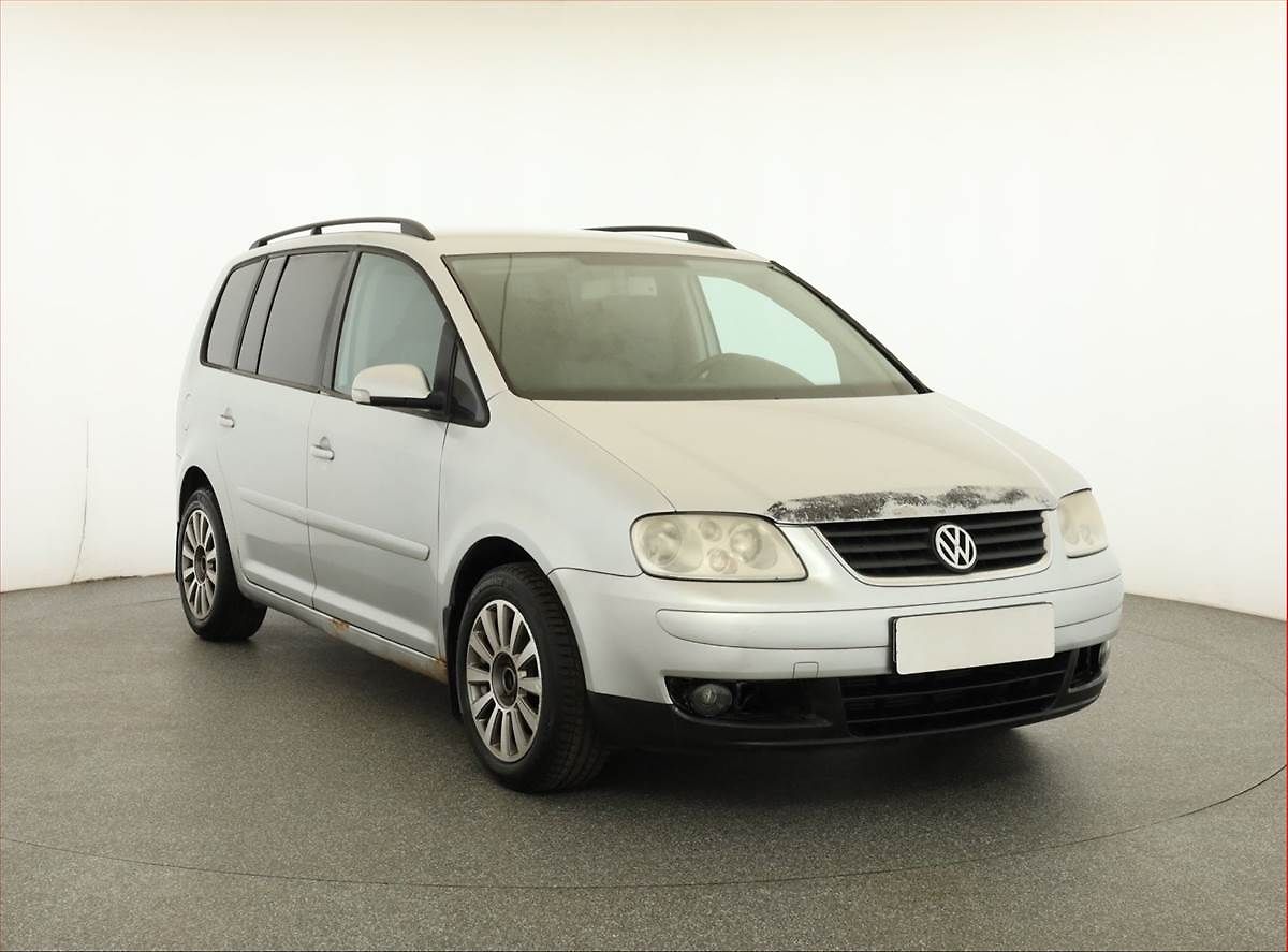 Volkswagen Touran 1.9 TDI, nová STK, Tažné