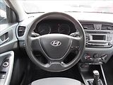 Hyundai i20 1,3 i 55kW Family+ - náhled 12