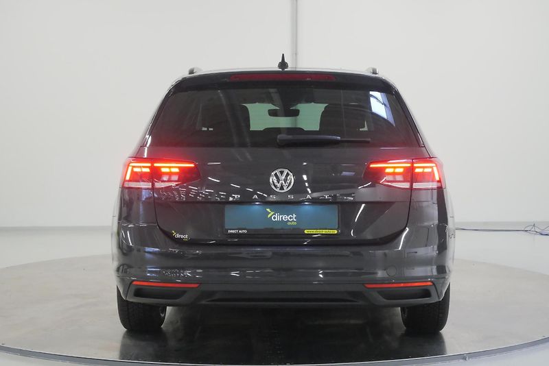 Volkswagen Passat - fotka 6 z 28
