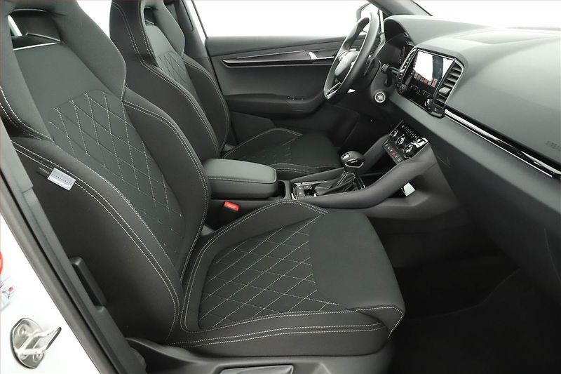 Škoda Karoq (2025) 2.0 TSI, SPORTLINE, AUTOMAT - fotka 7 z 21