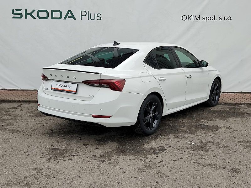 Škoda Octavia (2022) Style Plus Dynamic 2,0 Tsi 140 - fotka 2 z 37