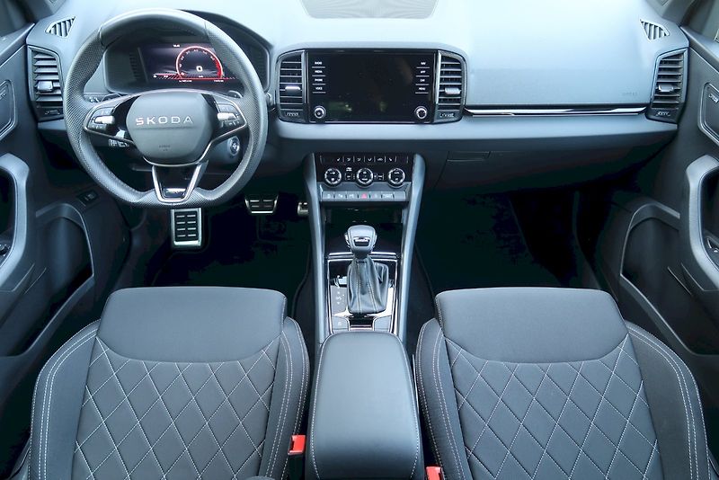 Škoda Karoq (2025) SPORTLINE 1.5 TSI 110 kW DSG - fotka 5 z 29