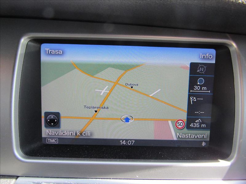 Audi Q7 3,0 TDi 180kW Quattro S-Line - fotka 13 z 30